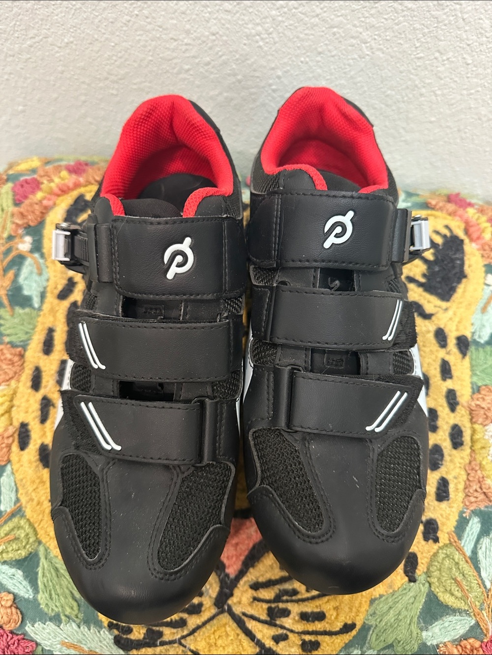Peloton Black women’s Cycling Sneakers with Red Lining